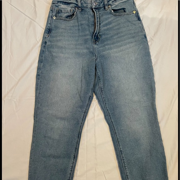 American Eagle Women size 6 stretch short Jeans - Picture 2 of 6